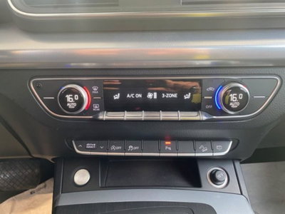 Audi Q5 40 TDI quattro S tronic Business Sport (12)