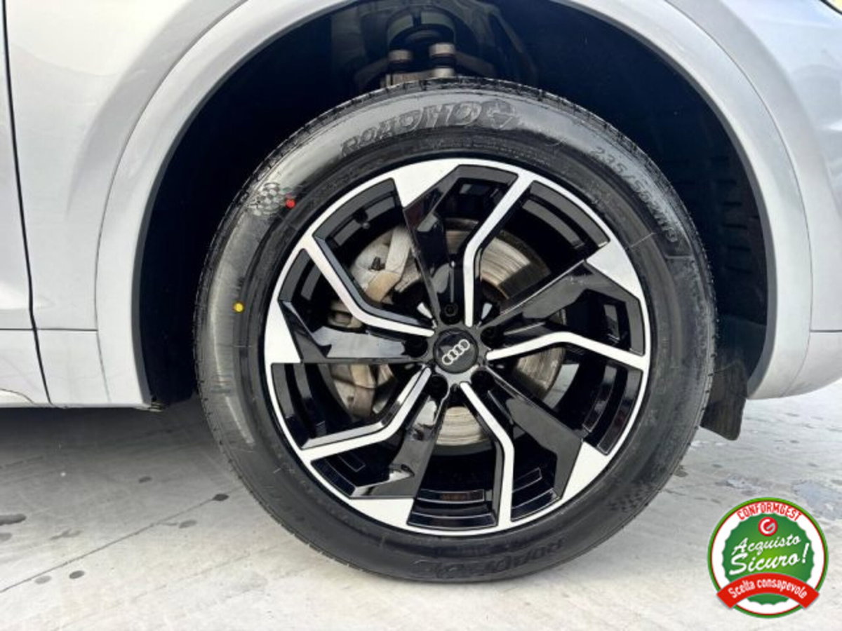Audi Q5 40 TDI quattro S tronic Sport (12)