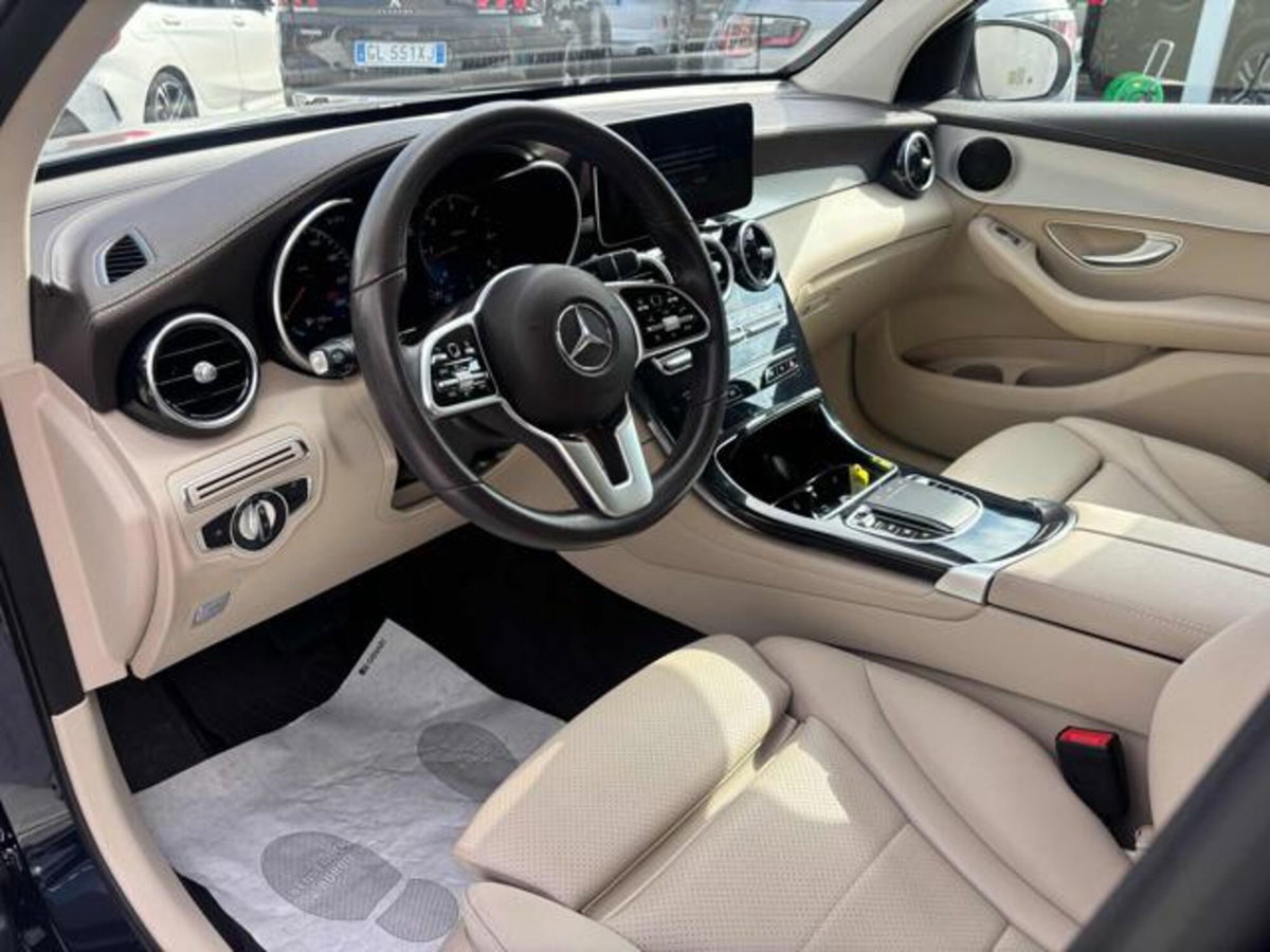 Mercedes-Benz GLC Coupé 220 d 4Matic Coupé Premium (10)