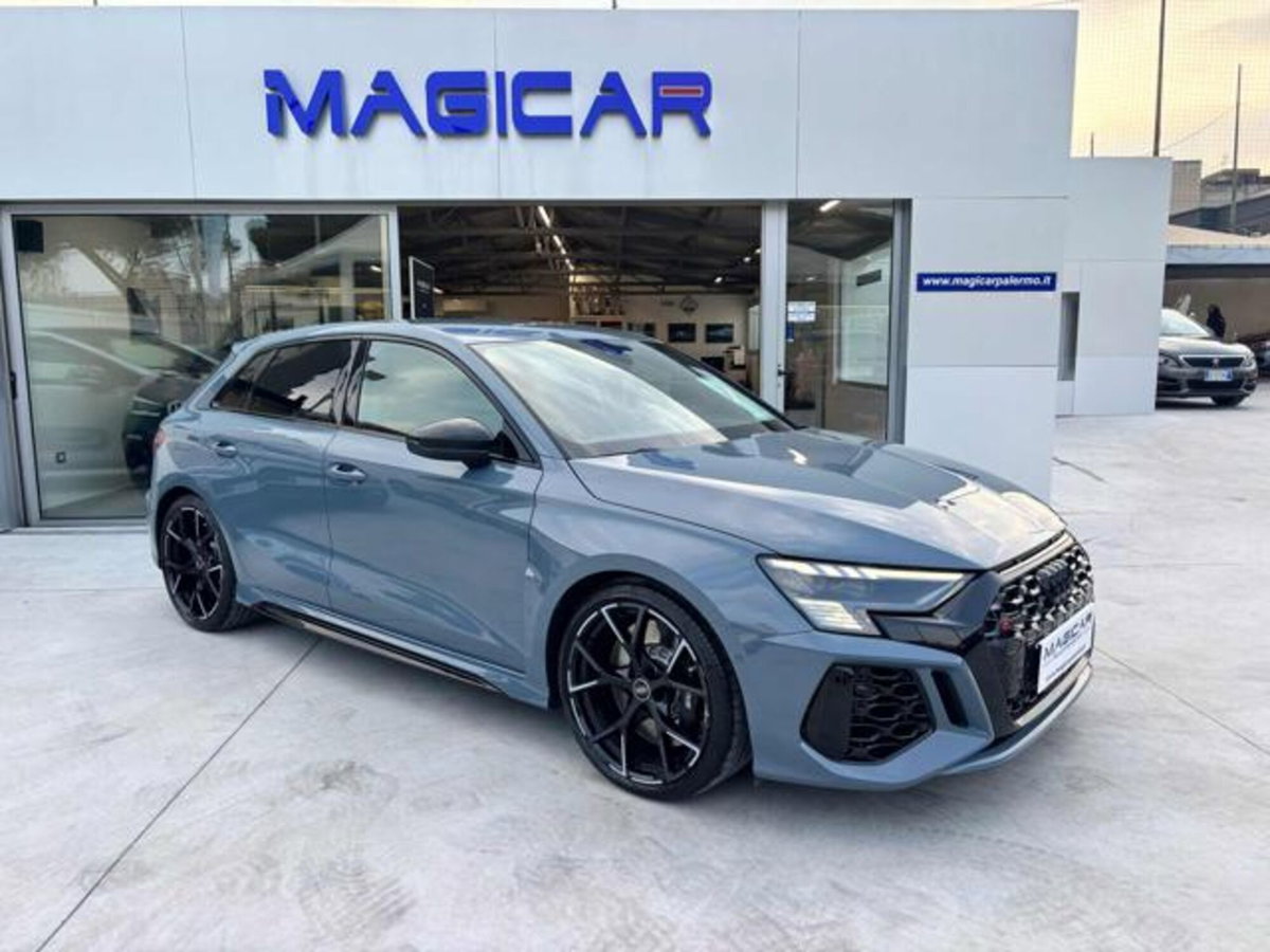 Audi RS 3 Sportback 3 TFSI quattro S tronic (2)