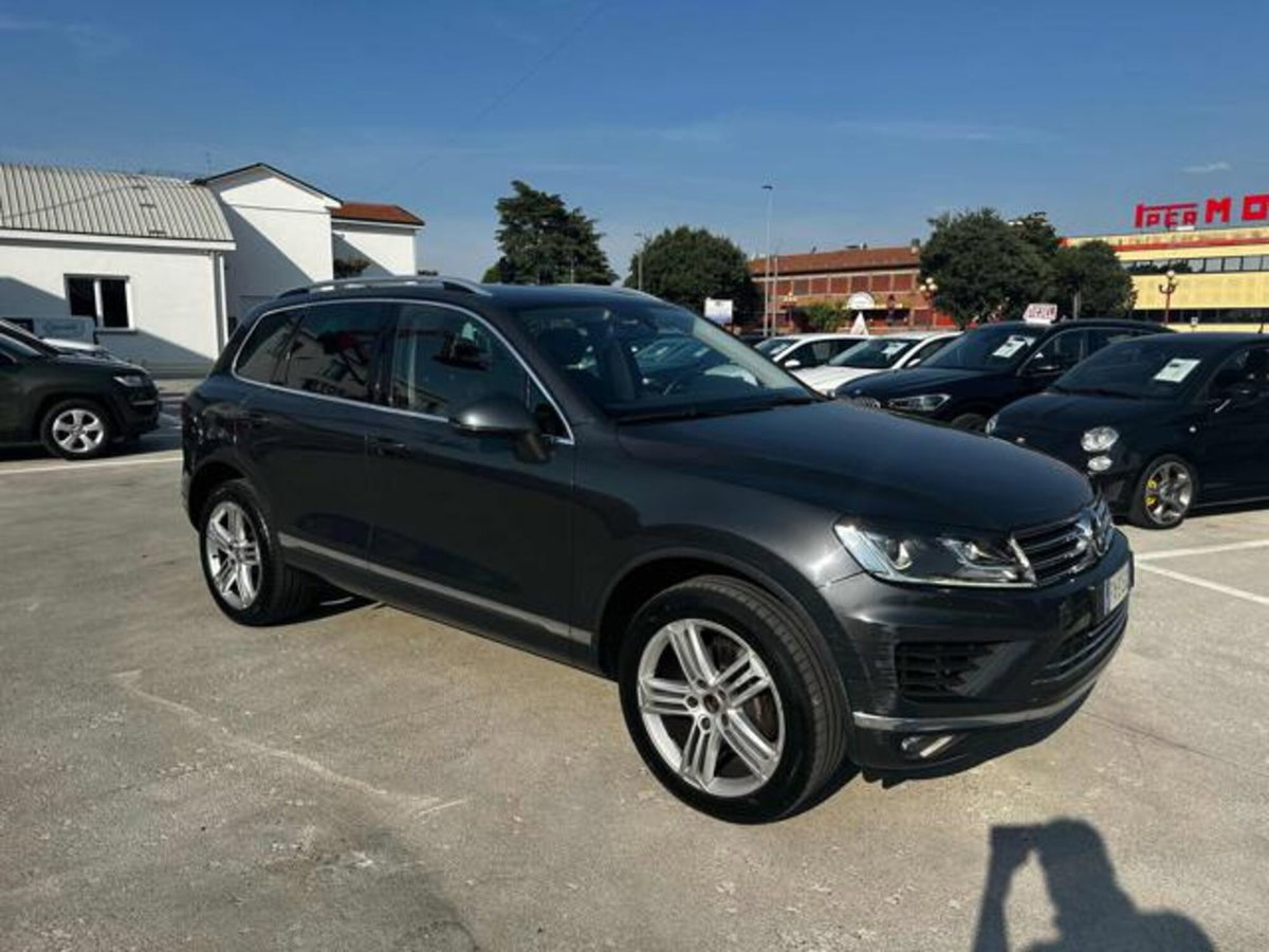 Volkswagen Touareg 3.0 TDI 204 CV tiptronic BlueMotion Techn. Executive (3)
