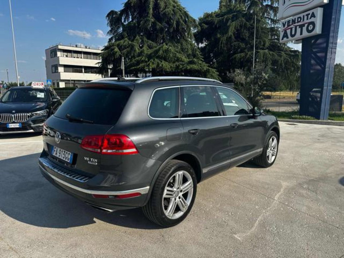 Volkswagen Touareg 3.0 TDI 204 CV tiptronic BlueMotion Techn. Executive (4)