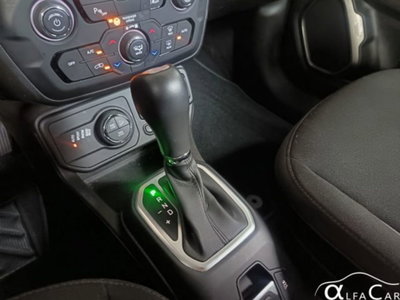 Jeep Renegade 1.3 T4 190CV PHEV 4xe AT6 Limited (14)