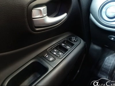 Jeep Renegade 1.3 T4 190CV PHEV 4xe AT6 Limited (16)