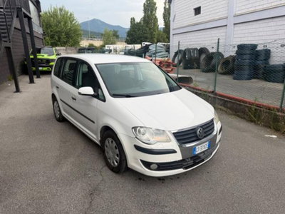 Volkswagen Touran Highline Ecofuel (2)
