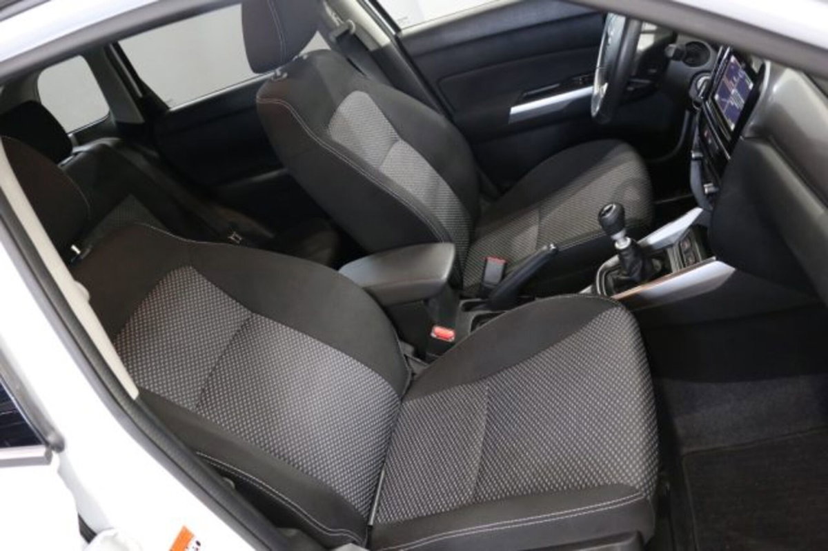 Suzuki Vitara 1.4 Hybrid 4WD AllGrip Easy Cool (11)