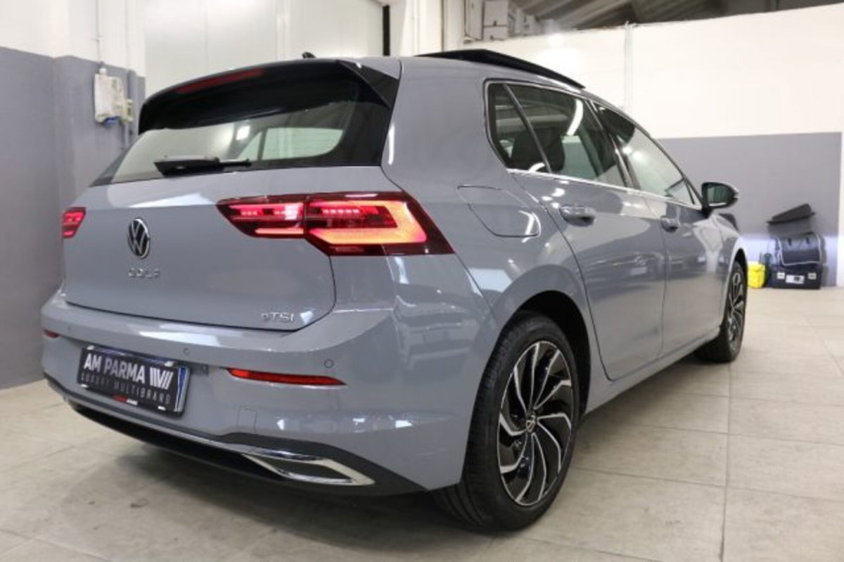 Volkswagen Golf 1.5 eTSI 150 CV EVO ACT DSG Style (6)