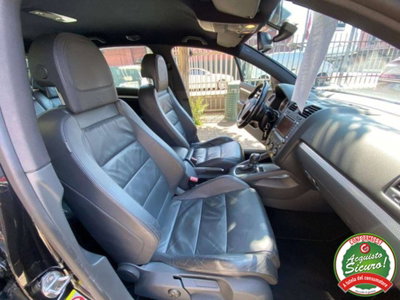 Volkswagen Golf 3.2 VR6 4mot. 5p. R32 (15)