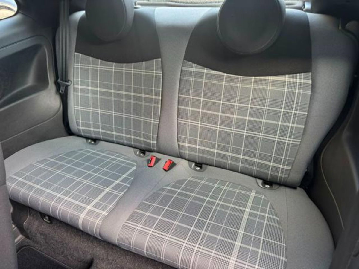 Fiat 500 1.0 Hybrid Lounge (12)