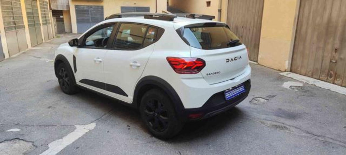 Dacia Sandero Stepway 1.0 tce Extreme 90cv cvt (4)