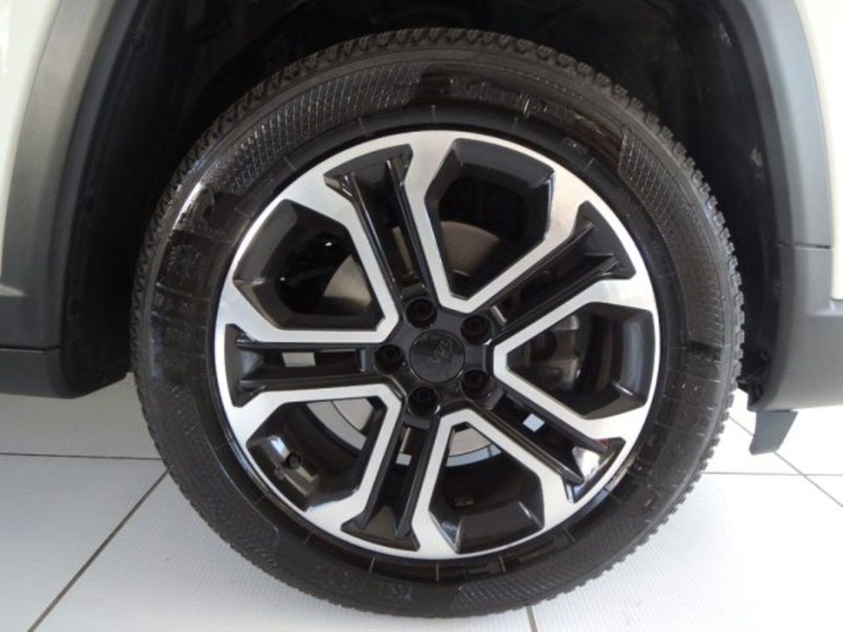 Jeep Compass 1.5 Turbo T4 130CV MHEV 2WD Limited (3)