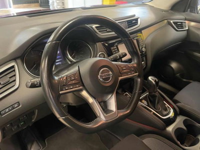 Nissan Qashqai 1.6 dCi X-Tronic 2WD Black Edition (10)