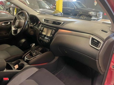 Nissan Qashqai 1.6 dCi X-Tronic 2WD Black Edition (7)