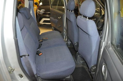 Opel Agila 1.0 12V Club (10)