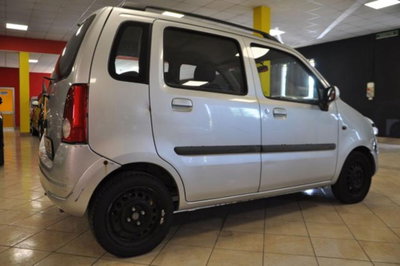 Opel Agila 1.0 12V Club (6)