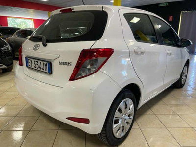 Toyota Yaris 1.0 5 porte Van (6)