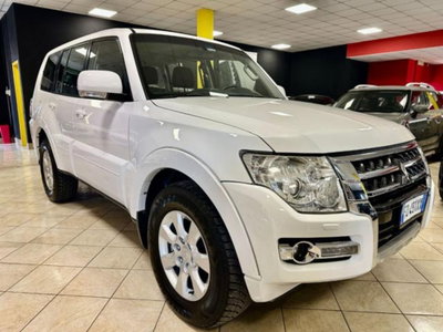 Mitsubishi Pajero 3.2 DI-D 16V aut. 5p. Instyle DPF usata
