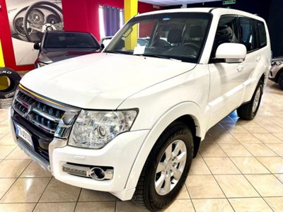 Mitsubishi Pajero 3.2 DI-D 16V aut. 5p. Instyle DPF (3)