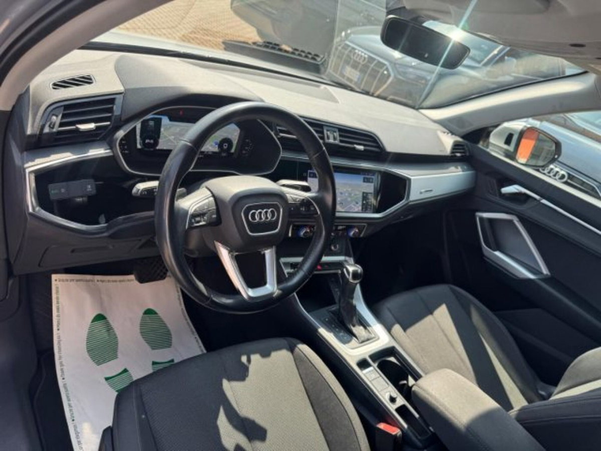 Audi Q3 35 TDI quattro S tronic Business Advanced (18)