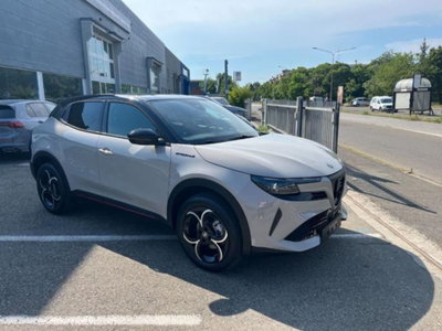 Alfa Romeo Junior 1.2 ibrida Sport Speciale 145cv edct6 (2)