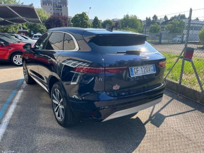 Jaguar F-Pace 2.0 D 204 CV AWD aut. R-Dynamic Black (4)