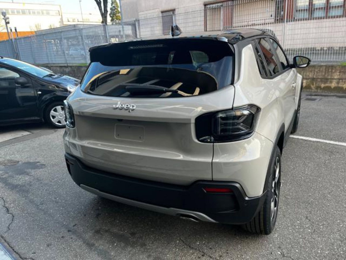 Jeep Avenger 1.2 turbo Summit fwd 100cv (5)