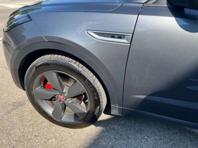 Jaguar E-Pace 2.0D 150 CV AWD aut. R-Dynamic S (4)