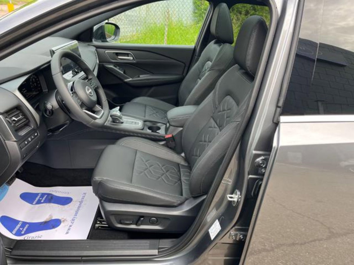 Nissan Qashqai 1.3 mhev Tekna 4wd 158cv xtronic (12)