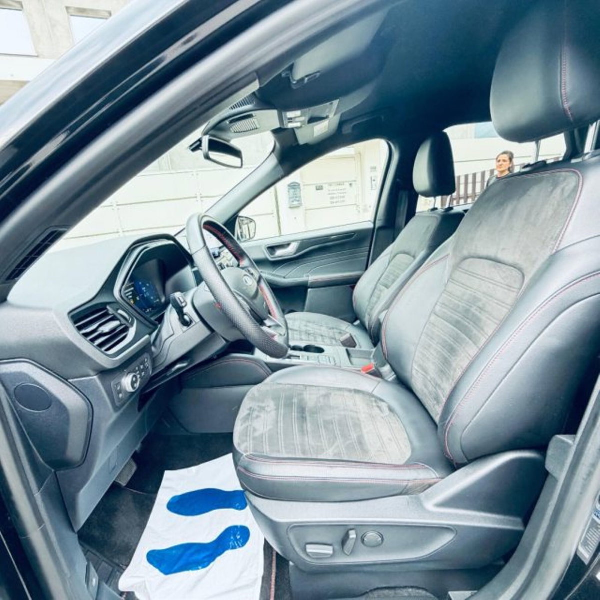 Ford Kuga 2.5 Plug In Hybrid 225 CV CVT 2WD ST-Line (6)