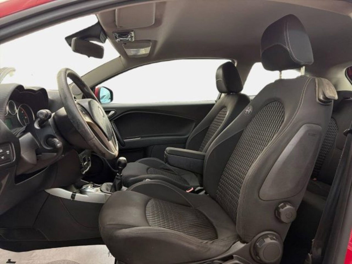Alfa Romeo MiTo 1.3 JTDm-2 95 CV S&S Distinctive Sport Pack (12)