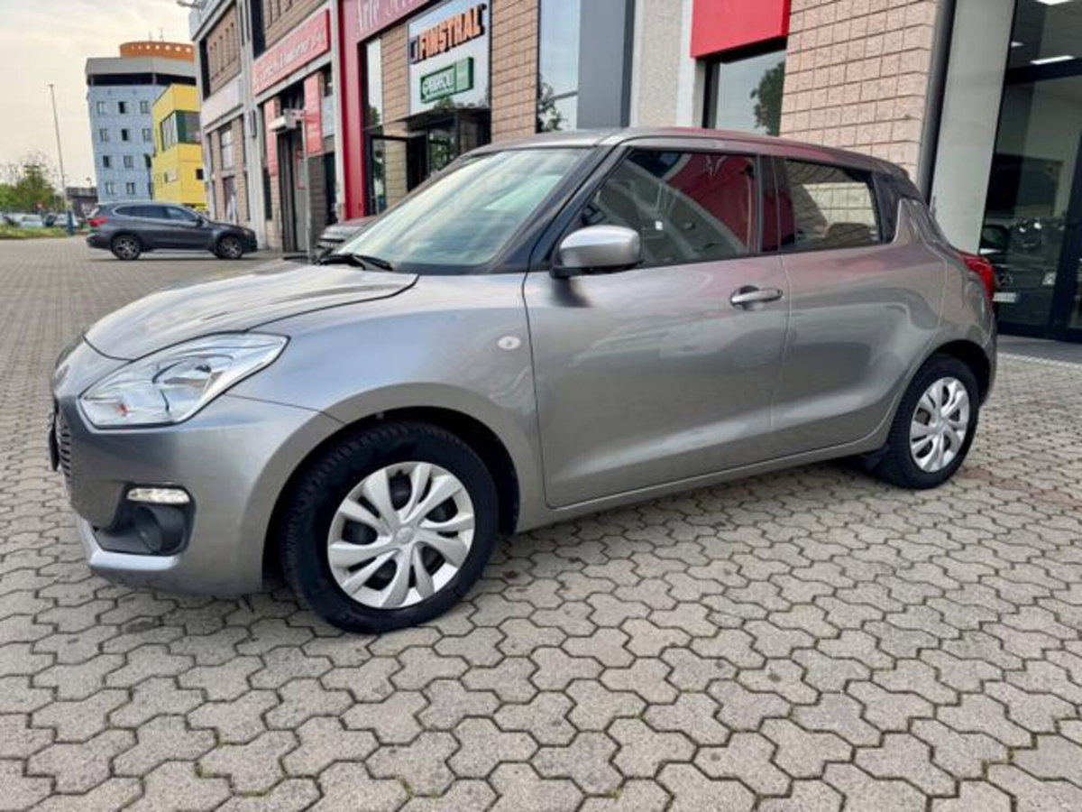 Suzuki Swift 1.2 Dualjet Easy (2)