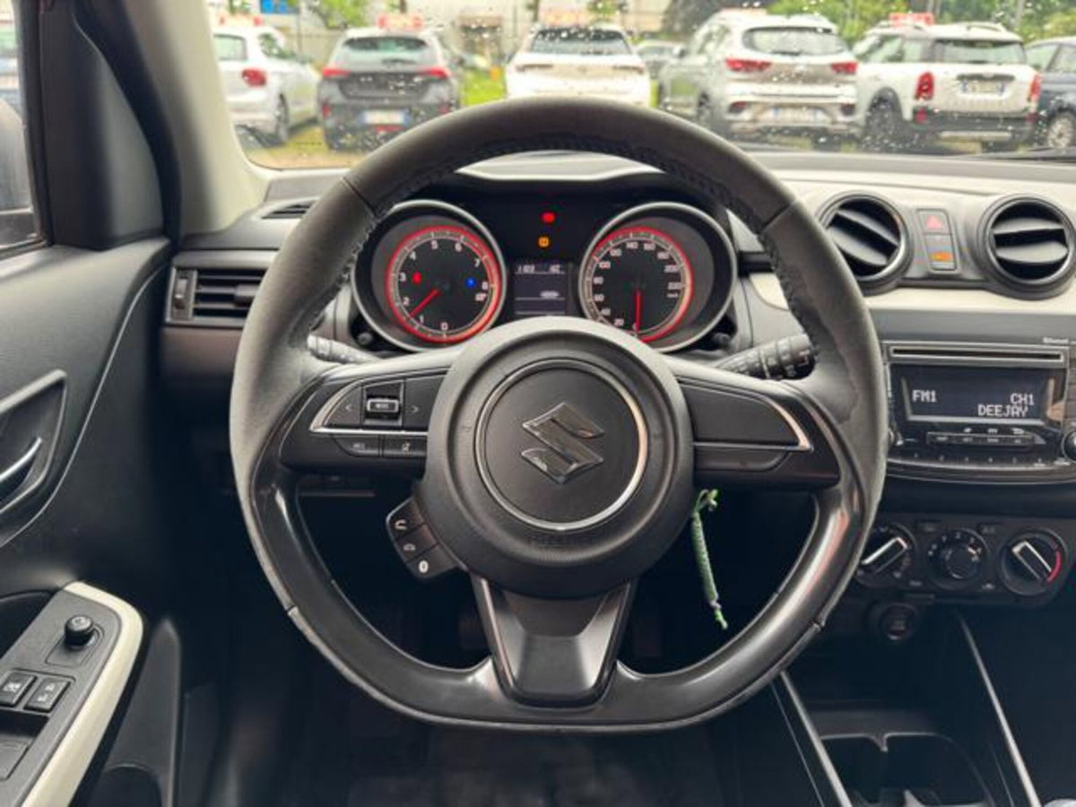 Suzuki Swift 1.2 Dualjet Easy (8)