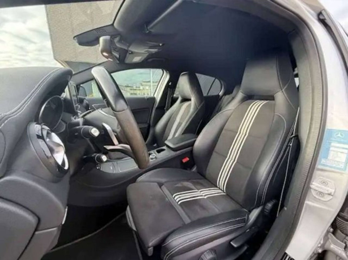 Mercedes-Benz GLA SUV 220 d Automatic 4Matic Premium (10)