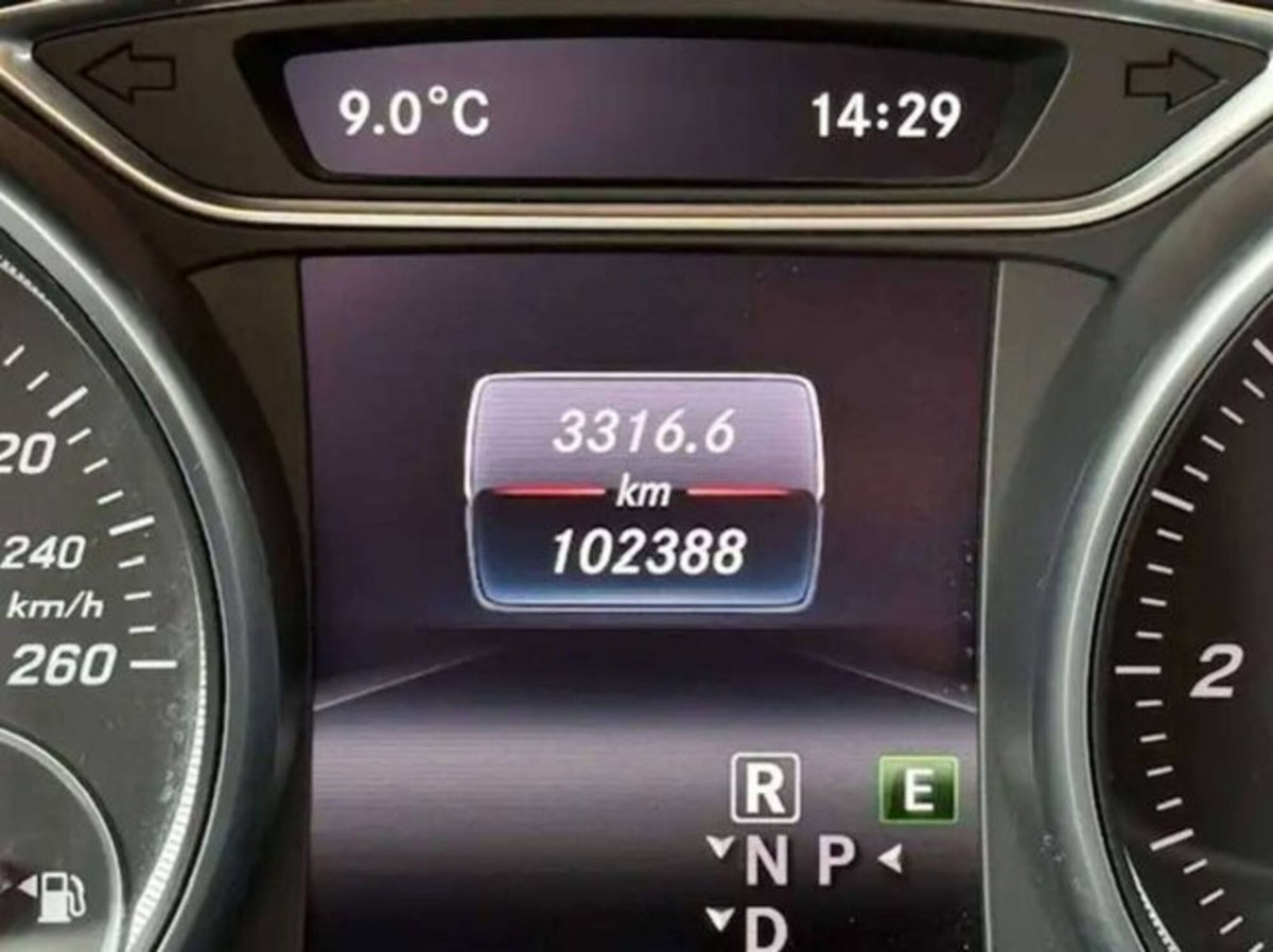 Mercedes-Benz GLA SUV 220 d Automatic 4Matic Premium (13)