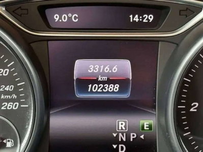 Mercedes-Benz GLA SUV 220 d Automatic 4Matic Premium (13)
