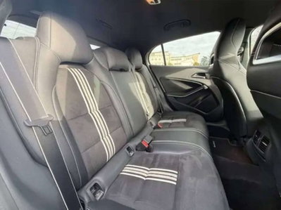 Mercedes-Benz GLA SUV 220 d Automatic 4Matic Premium (15)
