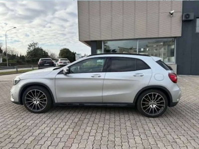Mercedes-Benz GLA SUV 220 d Automatic 4Matic Premium (7)