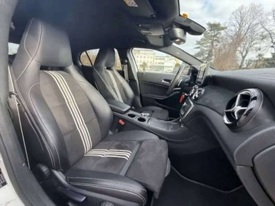 Mercedes-Benz GLA SUV 220 d Automatic 4Matic Premium (9)