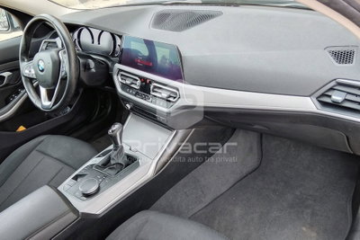 BMW Serie 3 318d (10)