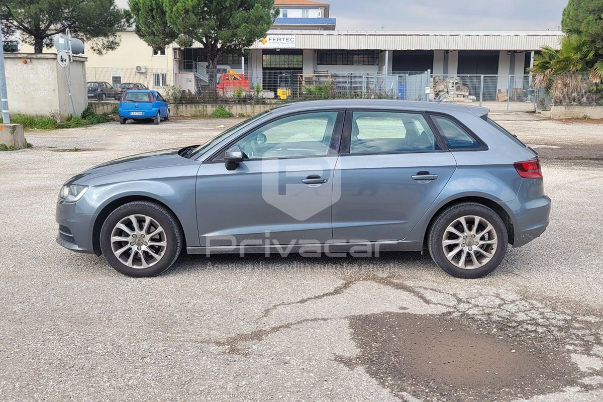 Audi A3 Sportback 1.6 TDI clean diesel S tronic Business (8)