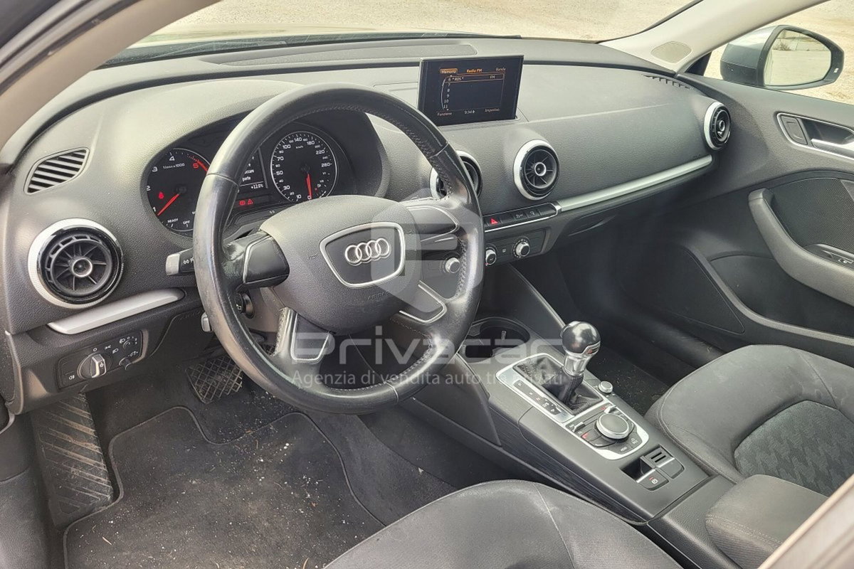Audi A3 Sportback 1.6 TDI clean diesel S tronic Business (9)