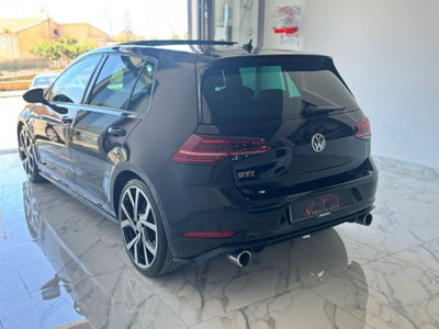 Volkswagen Golf GTI Performance 2.0 245 CV TSI DSG 3p. BMT (3)
