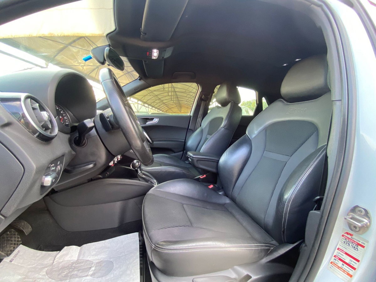 Audi A1 1.6 TDI S tronic S line edition (12)