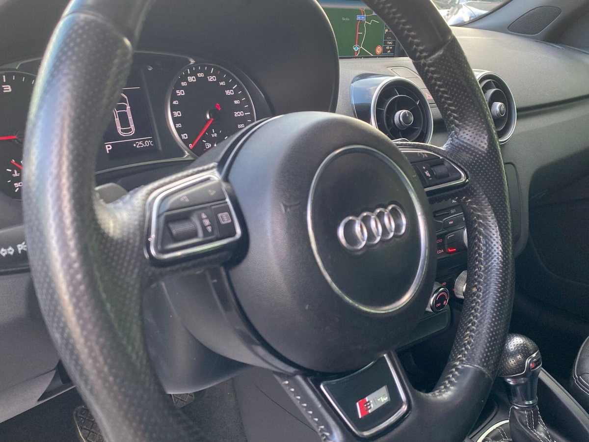 Audi A1 1.6 TDI S tronic S line edition (15)
