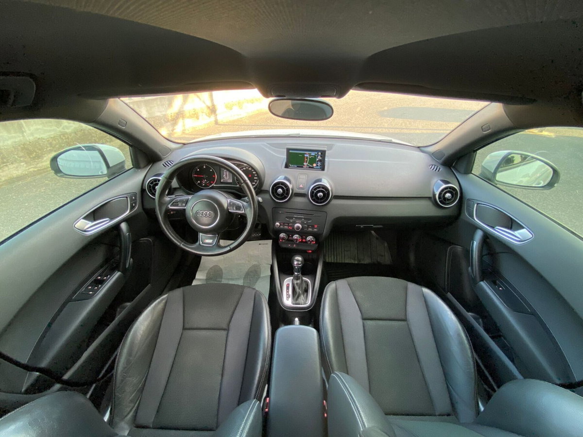 Audi A1 1.6 TDI S tronic S line edition (17)