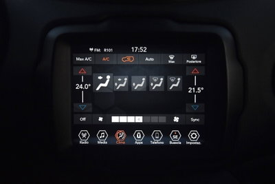 Jeep Renegade 1.6 Mjt 130 CV Business (13)