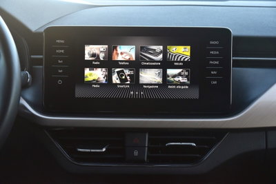Skoda Kamiq 1.0 TSI 110 CV DSG Style (11)