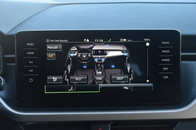 Skoda Kamiq 1.0 TSI 110 CV DSG Style (13)