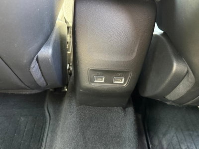 Lancia Ypsilon 1.2 mhev Edizione Cassina e-dct (16)