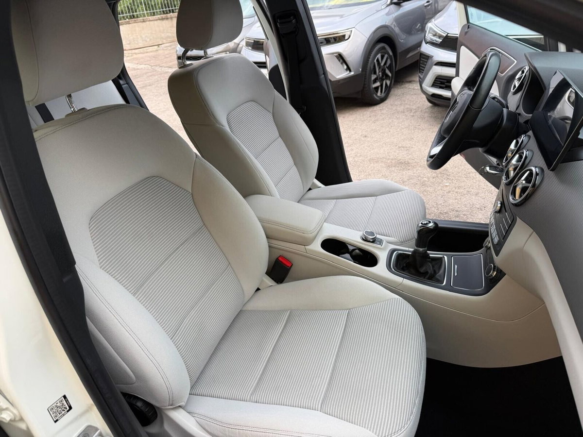 Mercedes-Benz Classe A 160 CDI Executive (6)